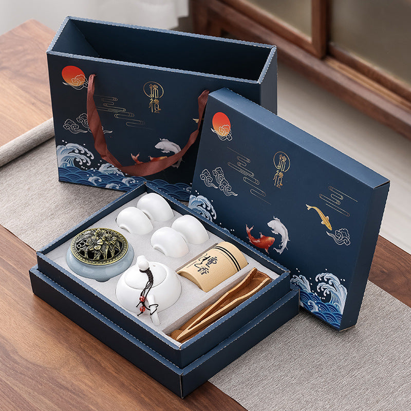 Teaware Pot & Set of Four Cups Gift Box