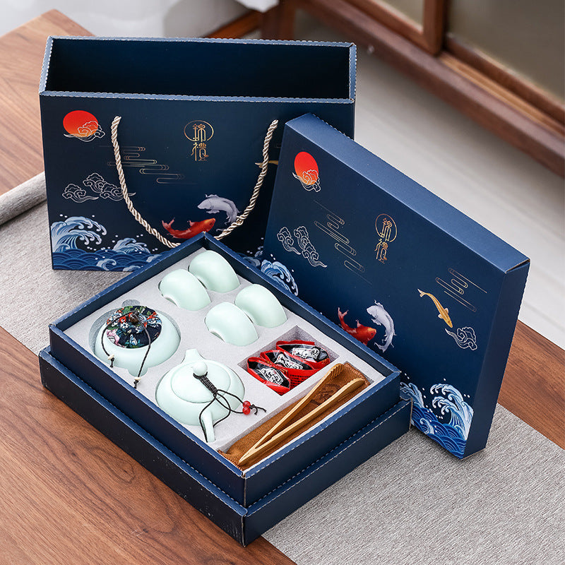 Teaware Pot & Set of Four Cups Gift Box