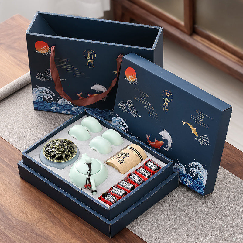 Teaware Pot & Set of Four Cups Gift Box
