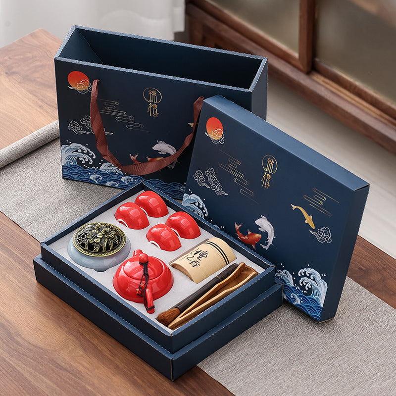 Teaware Pot & Set of Four Cups Gift Box