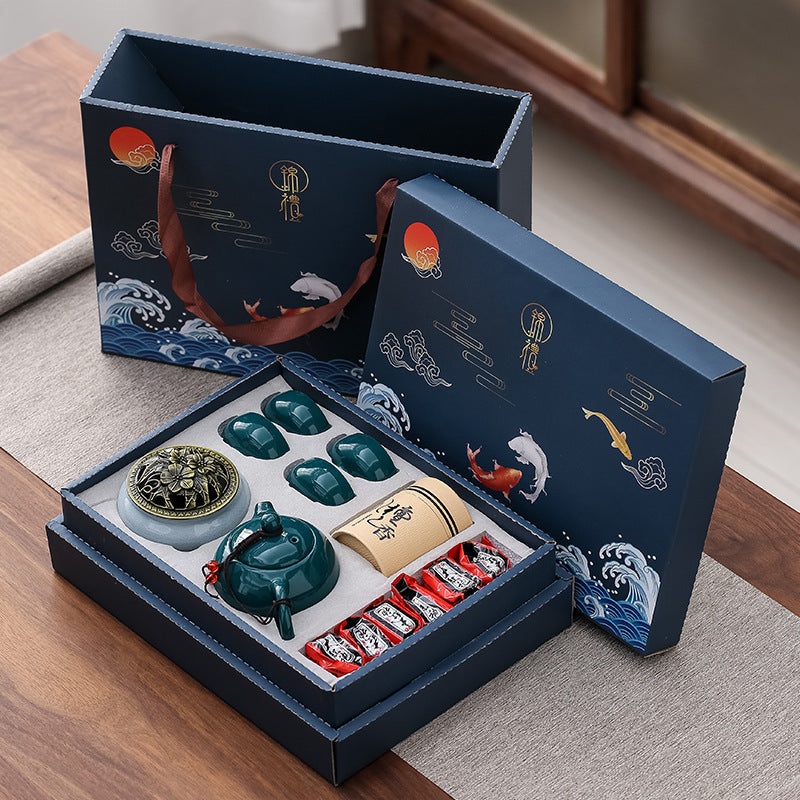Teaware Pot & Set of Four Cups Gift Box