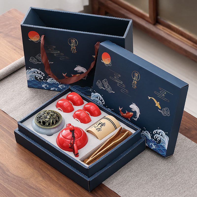 Teaware Pot & Set of Four Cups Gift Box